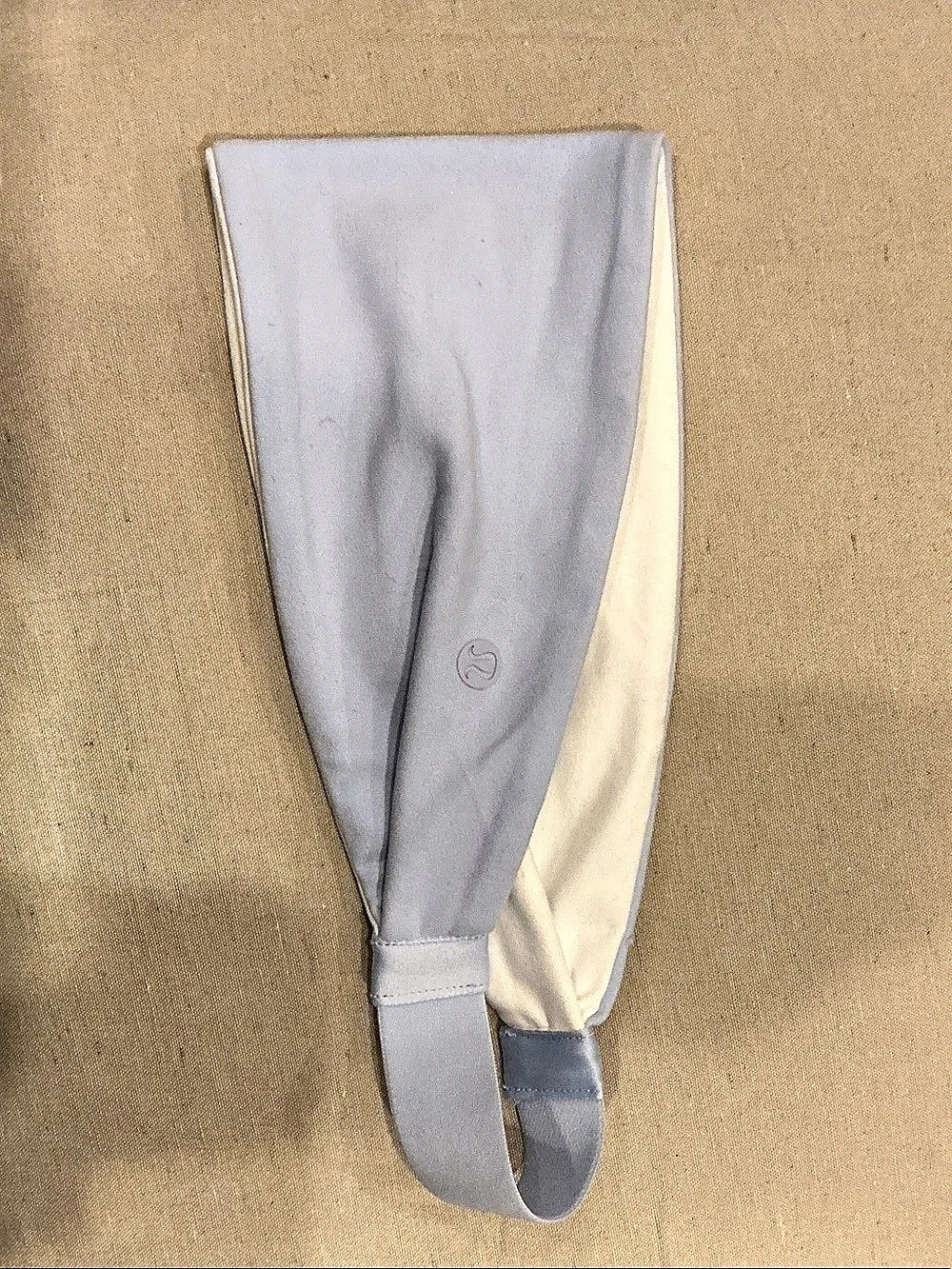 Lululemon Nulu Wide Reversible Headband blue & Cream